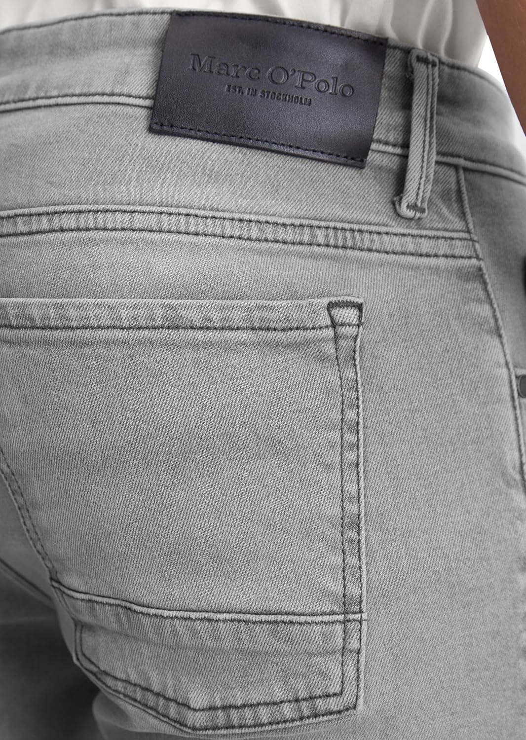 Marc O'Polo Herren Jeanshose mit Stretch-Anteil Shaped Fit 28W / 32L 0943, 28W / 32L 0943