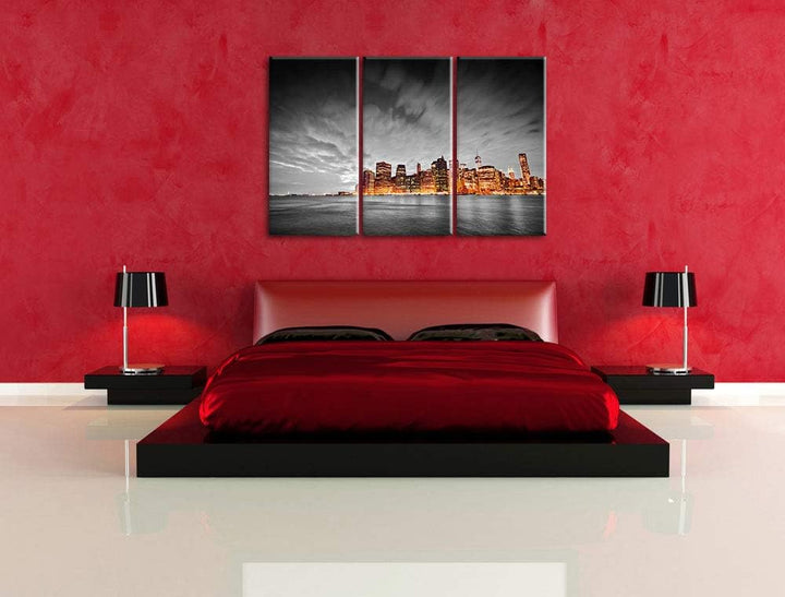 Skyline von New York bei Nacht schwarz/weiss 3-Teiler Leinwandbild 120x80 Bild auf Leinwand, XXL rie