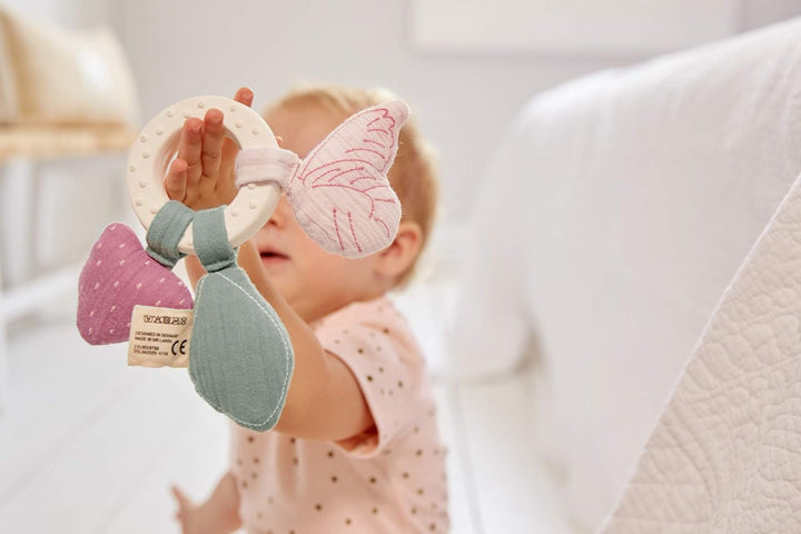 LÄSSIG Greifling Beissring Naturkautschuk und Bio-Baumwolle/Teether "Ring" Butterfly Pink/Minzgrün,