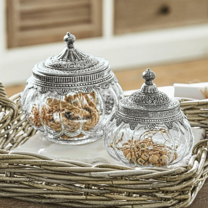 Loberon® Glasdosen 2er Set Madelon, Zwei Grössen, mundgeblasen, kunstvoll verzierte Deckel im Antik-