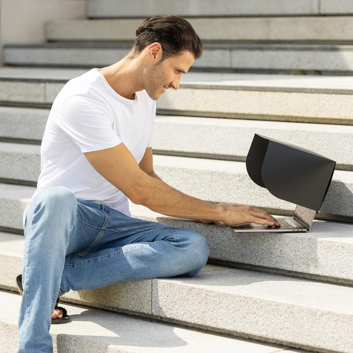 kwmobile Tragbarer Sonnenschutz für Laptop - Blendschutz für Bildschirm - Visier zum Arbeiten im Fre