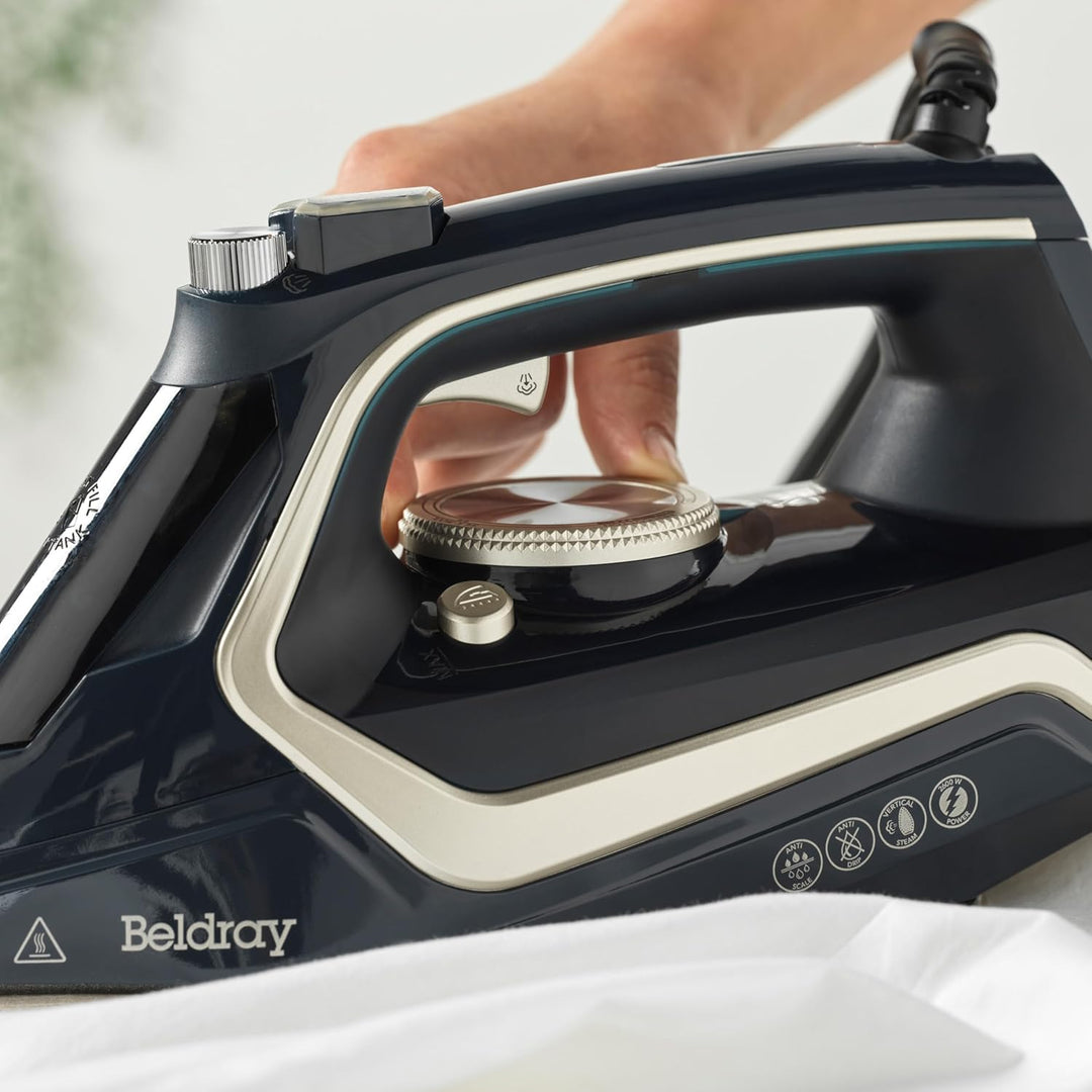 Beldray 2600-Watt-Bügeleisen – Antihaftbeschichtete Keramiksohle, variable Temperatur- und Dampfrege