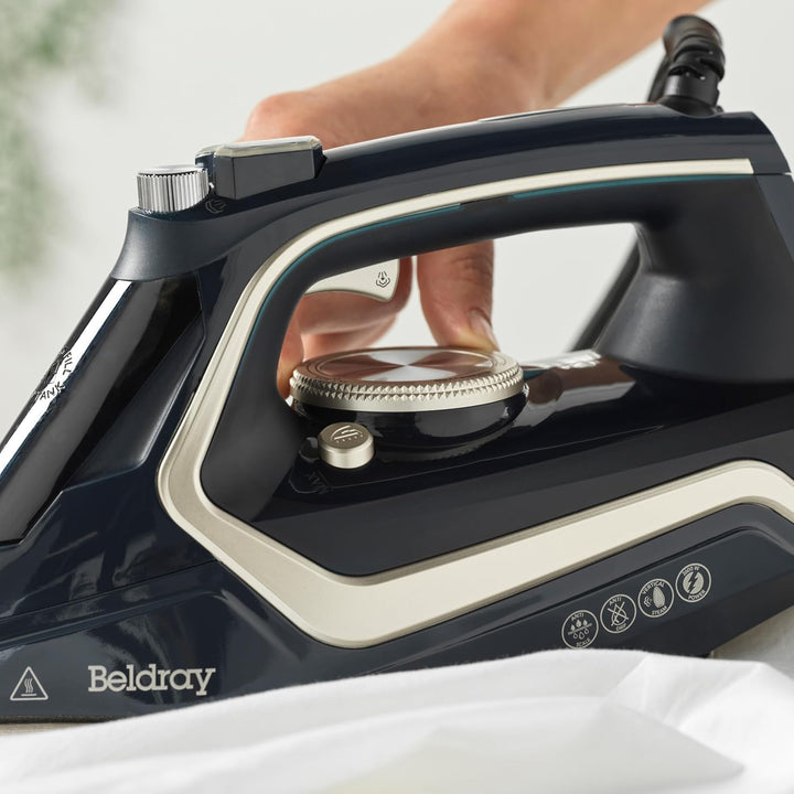 Beldray 2600-Watt-Bügeleisen – Antihaftbeschichtete Keramiksohle, variable Temperatur- und Dampfrege