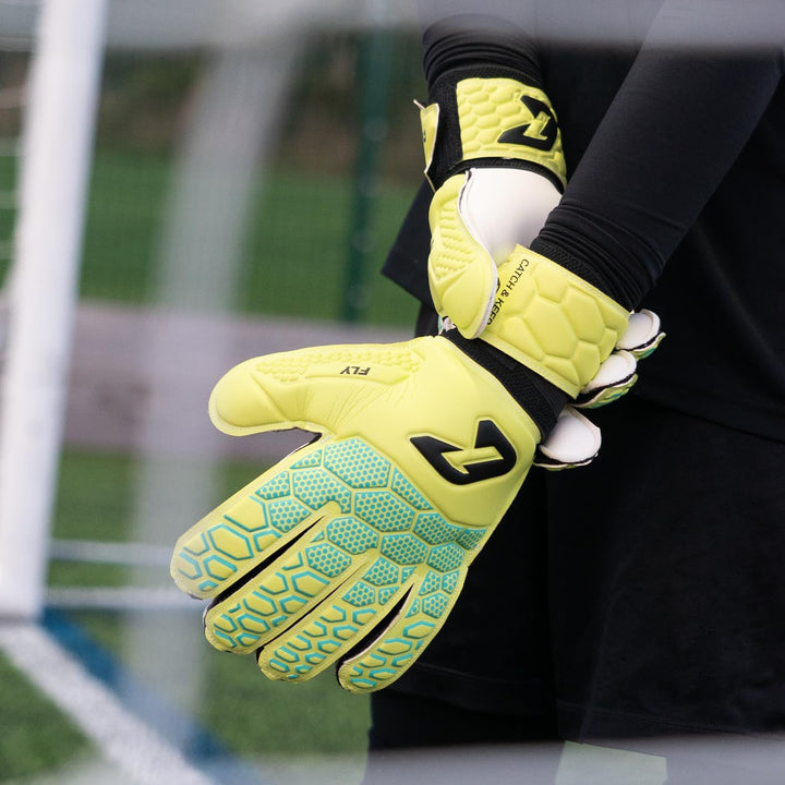 CATCH & KEEP Torwarthandschuhe Kralle Junior Pro 3.0 - Professionelle Torwart-Fussballhandschuhe für