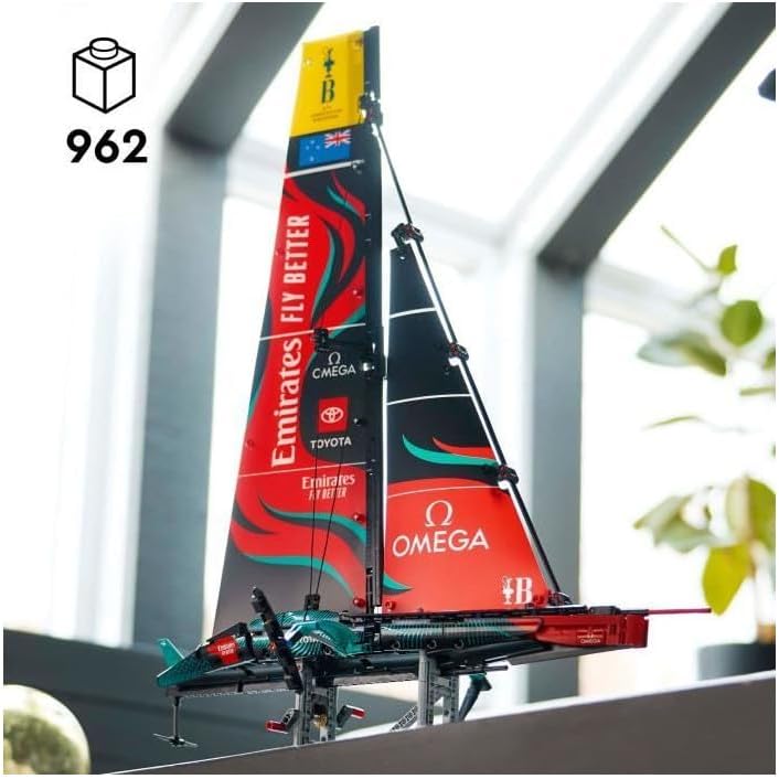 LEGO Technic Emirates Team New Zealand AC75 Rennjacht, Bauset mit Segelboot für Erwachsene, Geschenk