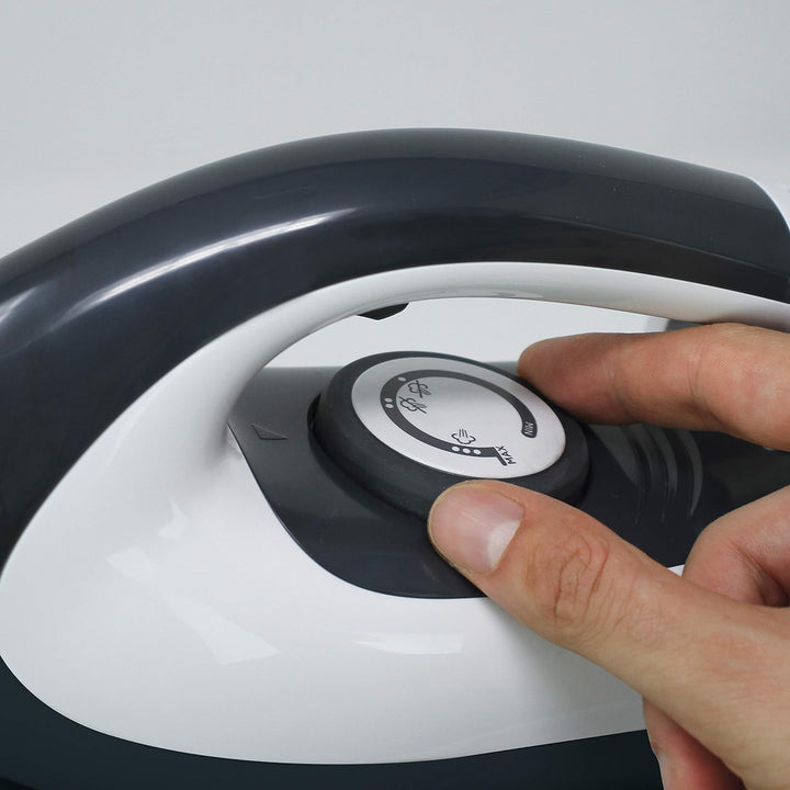 Polti PLEU0239 Vaporella Simply 10.12 Dampfbügeleisen, 2200, Keramik, 1.5 liters, Grau/Weiss & Kalst