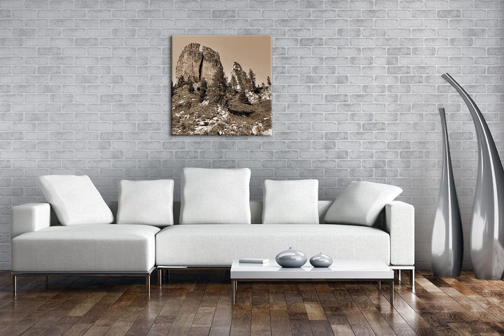 Wanderziel in den Dolomiten Effekt: Sepia; Format: 60x60 als Leinwandbild, Motiv fertig gerahmt auf