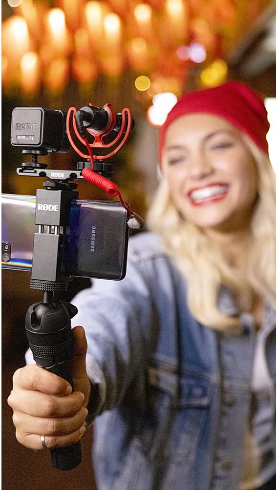 RØDE Vlogger-Set Komplettpaket für mobiles Filmen mit hochwertigem Mikrofon, Stativ, LED-Licht und Z