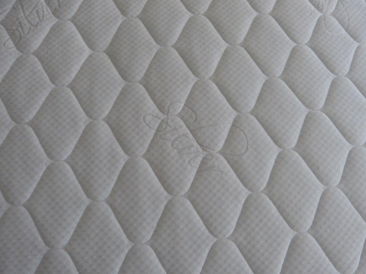Matratzenbezug 100 x 200 cm. Matratzenschoner versteppt mit Reissverschluss (weiss, 100 x 200 x 12 c