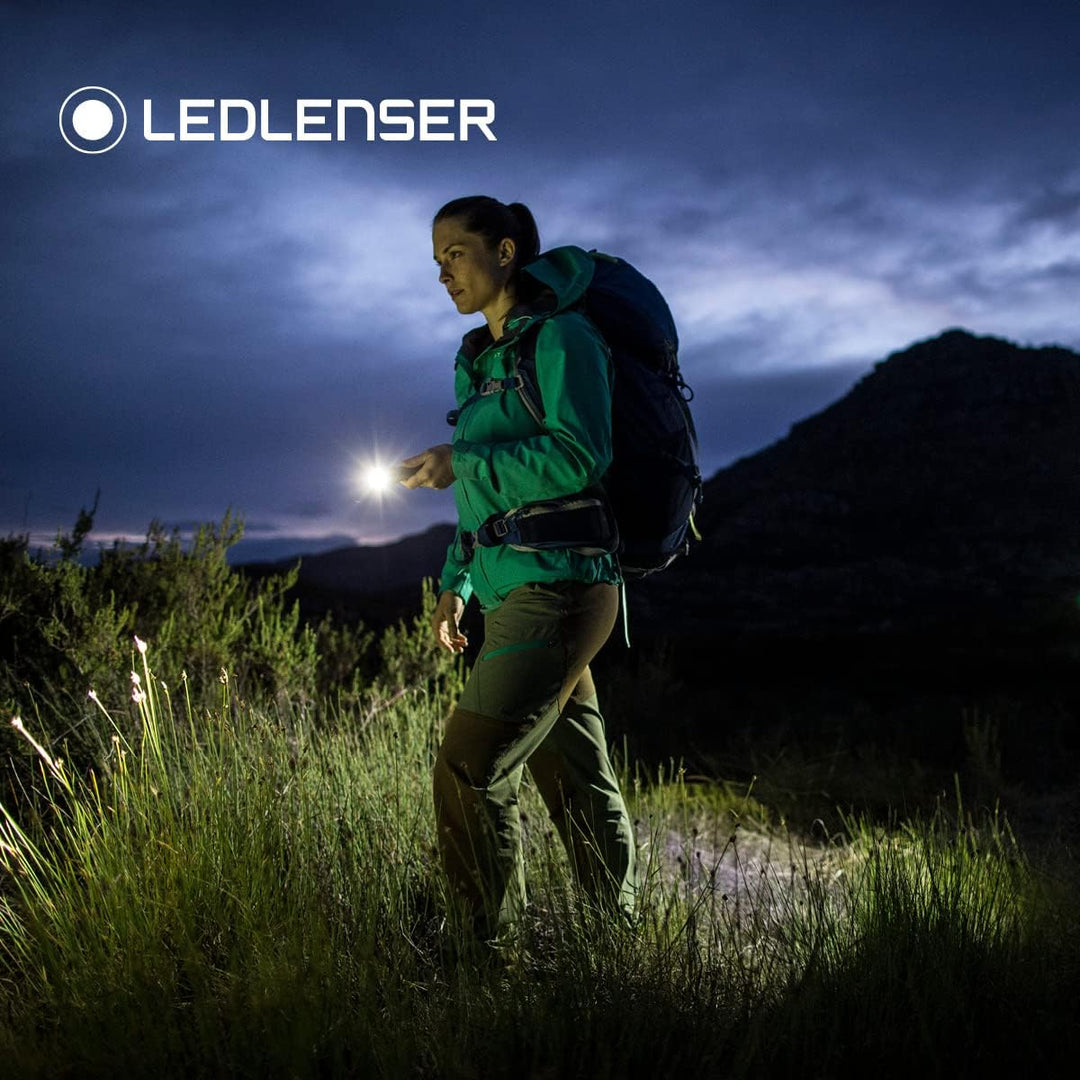 Ledlenser P7R LED Taschenlampe, fokussierbar, wiederaufladbar, mit Akku, 1000 Lumen, 210 Meter Leuch