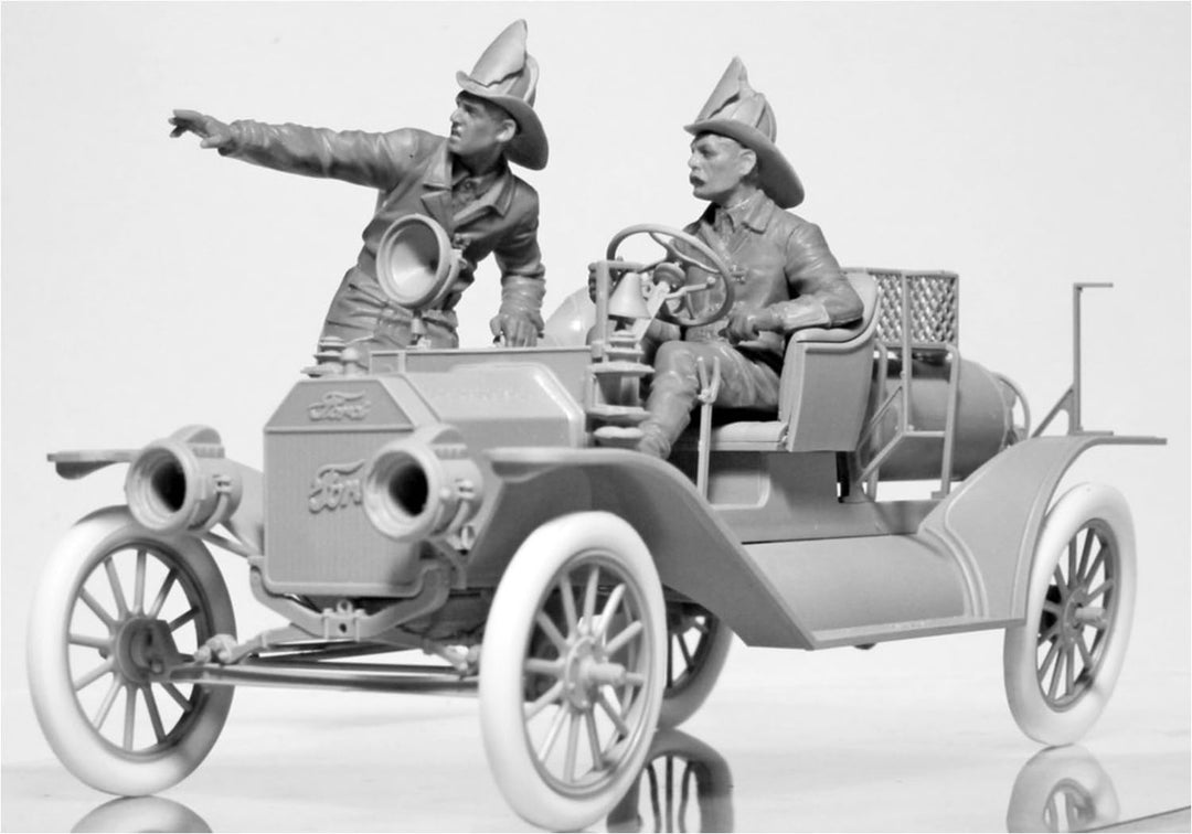 ICM 24017 Modellbausatz