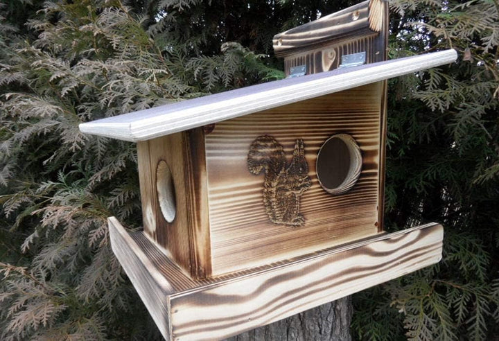 Qualität aus Niederbayern ARBRIKADREX Eichhörnchenfutterhaus- Eichhörnchen-Haus Kobel Witterungsbest