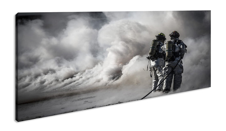 Helden des Feuers - Die Feuerwehr Panorama 60x30 cm als Leinwandbild, Motiv fertig gerahmt auf Echth