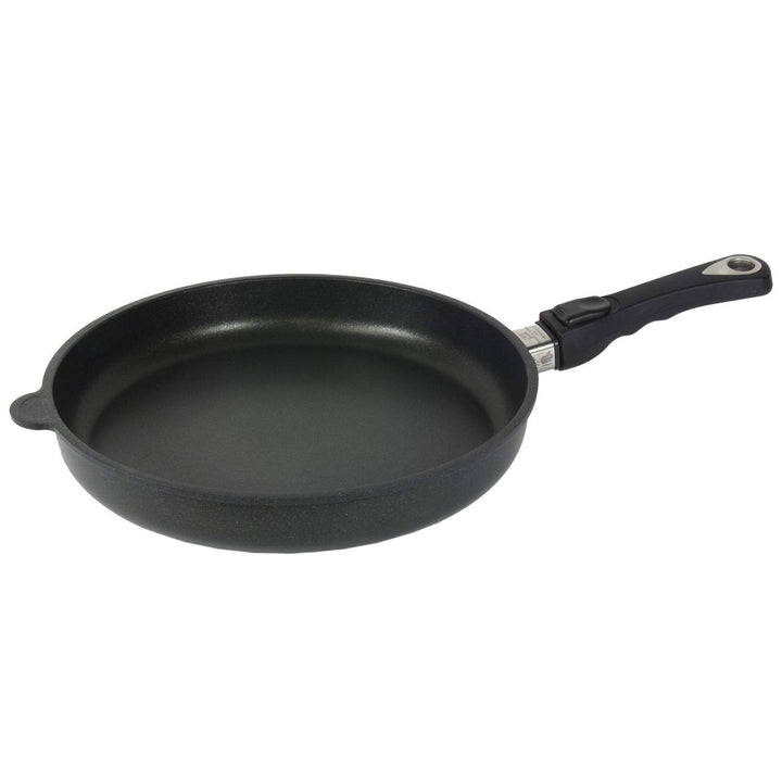 AMT Gastroguss Bratpfanne 32 cm Ø, 5 cm hoch, abnehmbarer Stiel, induktionsgeeignet, Lotan® Antihaft