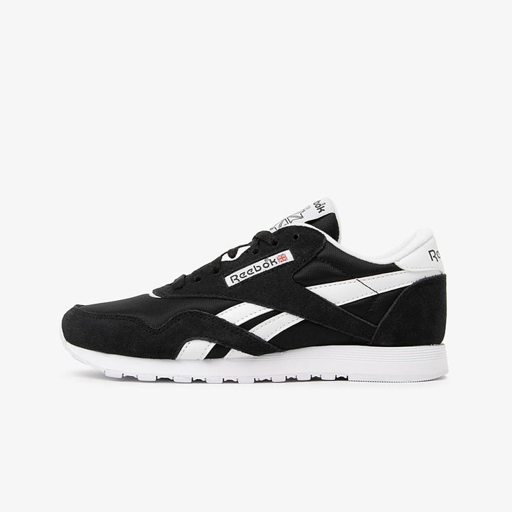 Reebok Damen Klassisches Leder Trainings-Laufschuhe 34.5 EU Core Black Ftwr White Ftwr White, 34.5 E