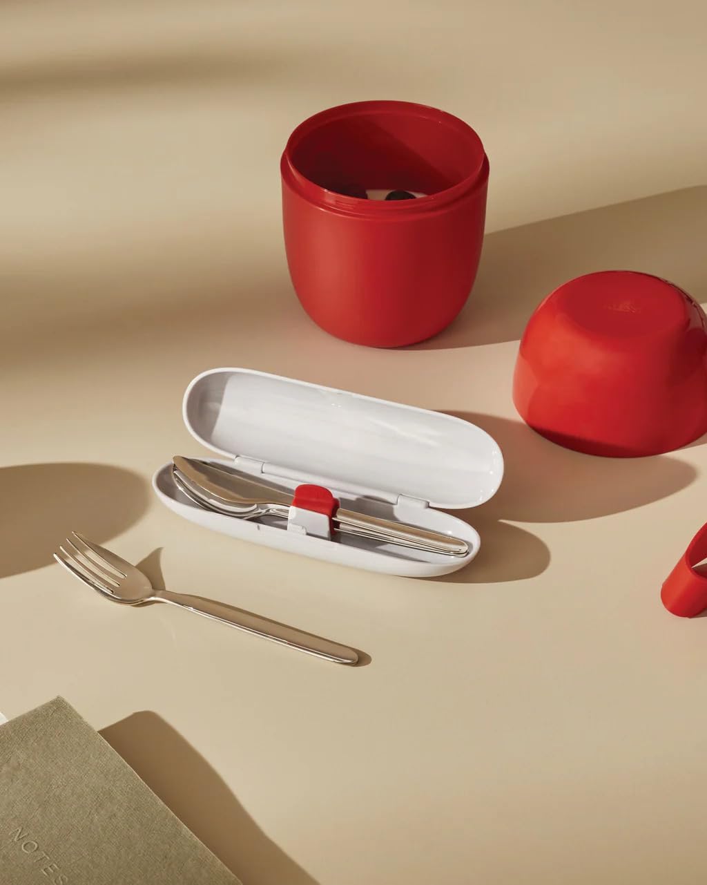 Alessi, Food à porter SA04S3 G, Reisebesteck: Löffel, Gabel, Messer aus Edelstahl 18/10. Etui aus th