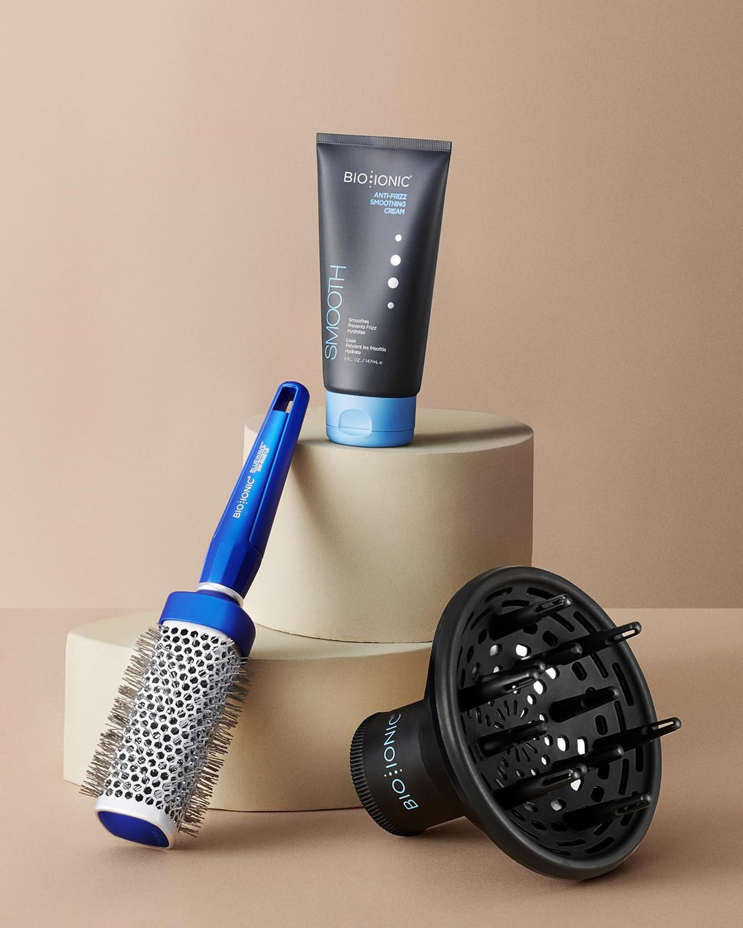 Bio Ionic BlueWave Round Brush Small, NanoIonic Conditioning Brush, Crimped bristles for added tensi