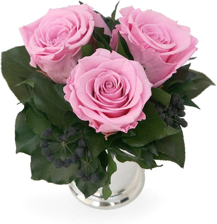 Rosendeko Blumengesteck 2-3 Jahre haltbar Silberbecher 3 Rosa Rosen und Efeubättern - Abmessungen: 1