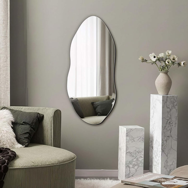 Delma Unregelmässiger Wandspiegel für Wand, Eingangsbereich, Schlafzimmer, asymmetrischer Spiegel mi