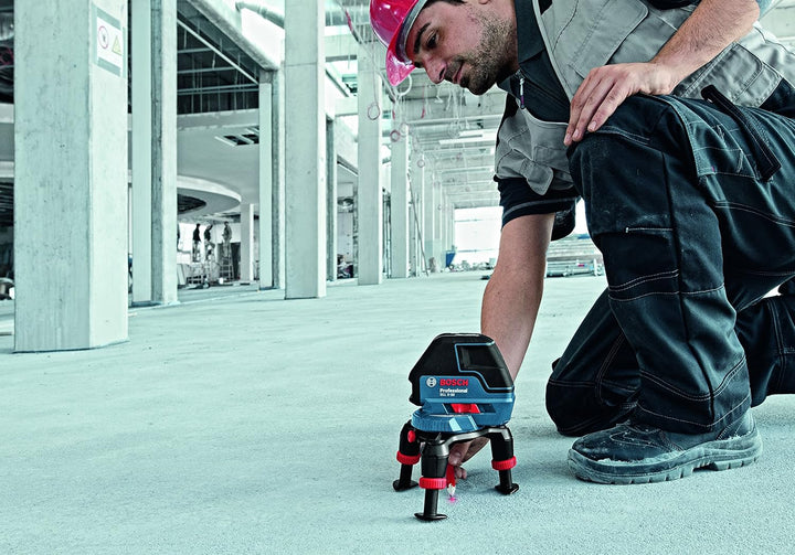 Bosch Professional Linienlaser GLL 3-50 (roter Laser, für innen, Arbeitsbereich: 10 m, 4 x AA-Batter