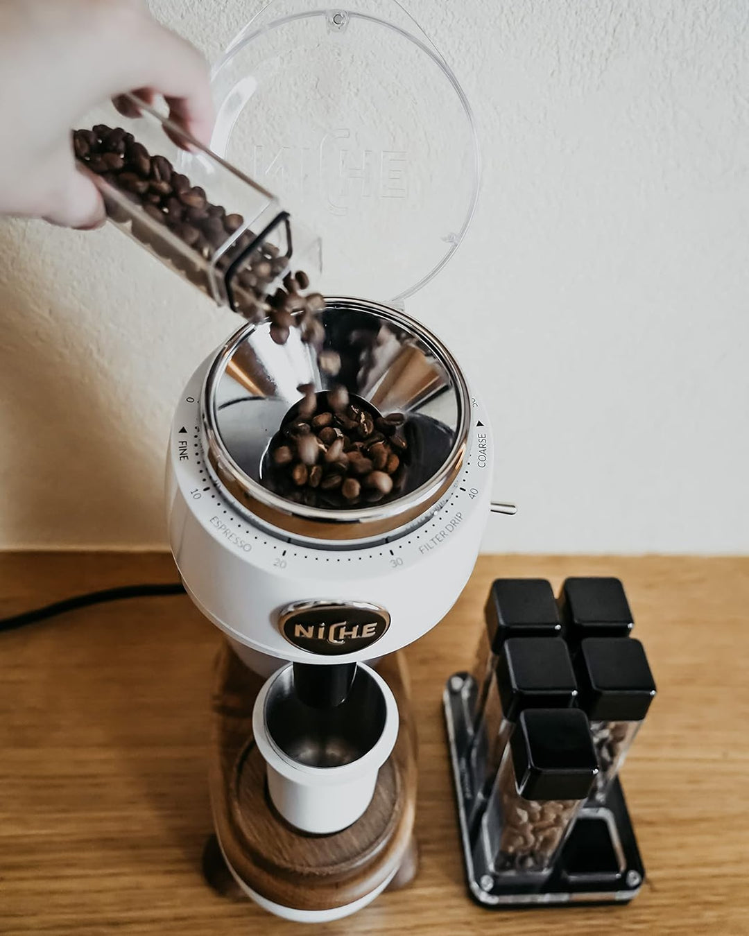 Normcore 6 Tuben Kaffeebohnen Behälter mit Ständer und Trichter - Einzeldosis-Kaffeebohnengewölbe -