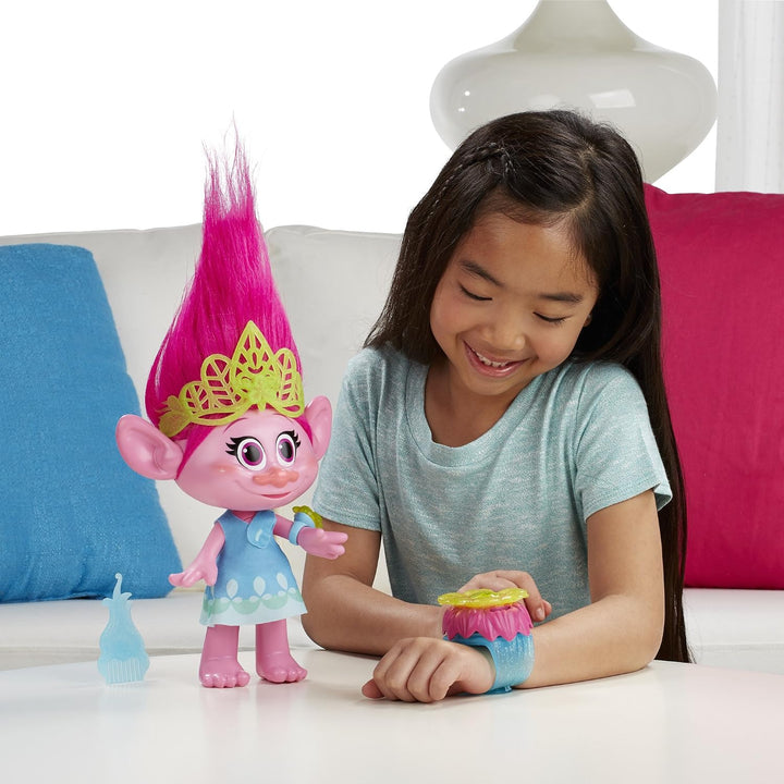 Hasbro Troll Poppy, tanzt, 35 cm