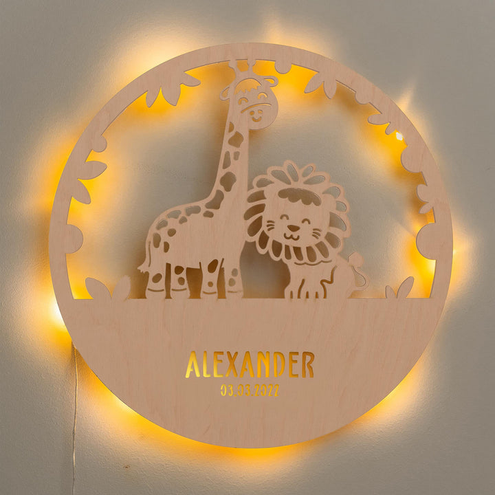 LAUBLUST Nachtlicht Kinderzimmer Personalisiert - Löwe & Giraffe - 30x0,4 cm - Natur - Wandlampe Hol