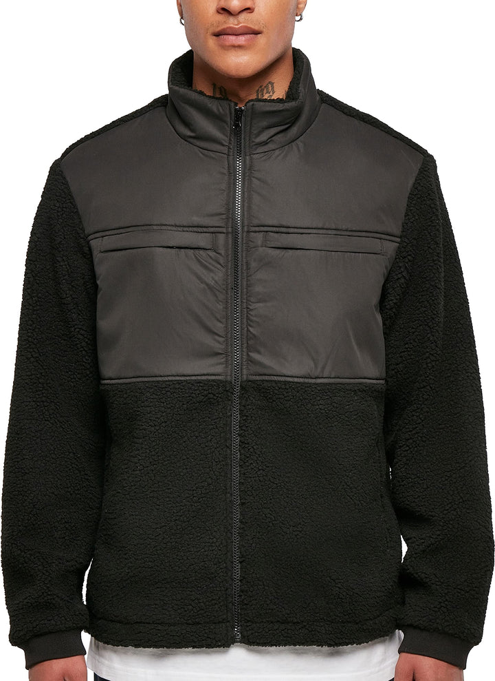 Urban Classics Patched Sherpa Jacket, legere Männer Jacke in Loose Fit Passform mit angenehmen Charm