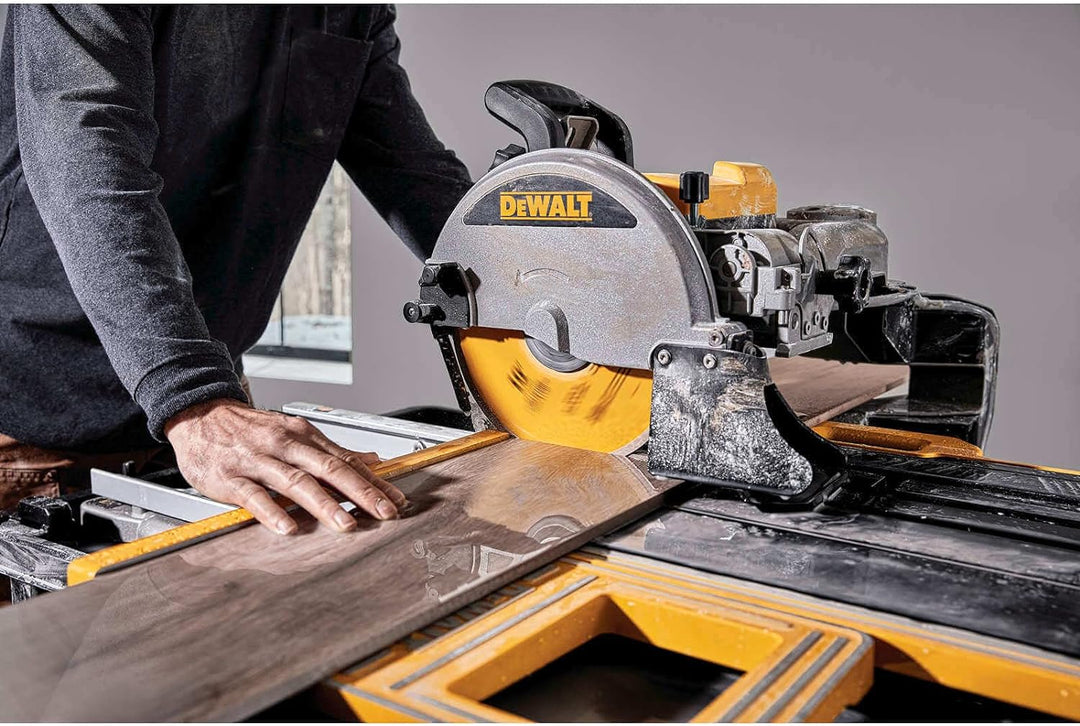 DEWALT de Agua 1.600W Ø250mm 4.200 rpm 80mm Cap. corte para ladrillo, Multicolor