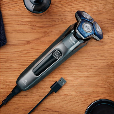 Philips Shaver Series 7000 – Elektrischer Nass- und Trockenrasierer für Herren mit aufklappbarem Tri