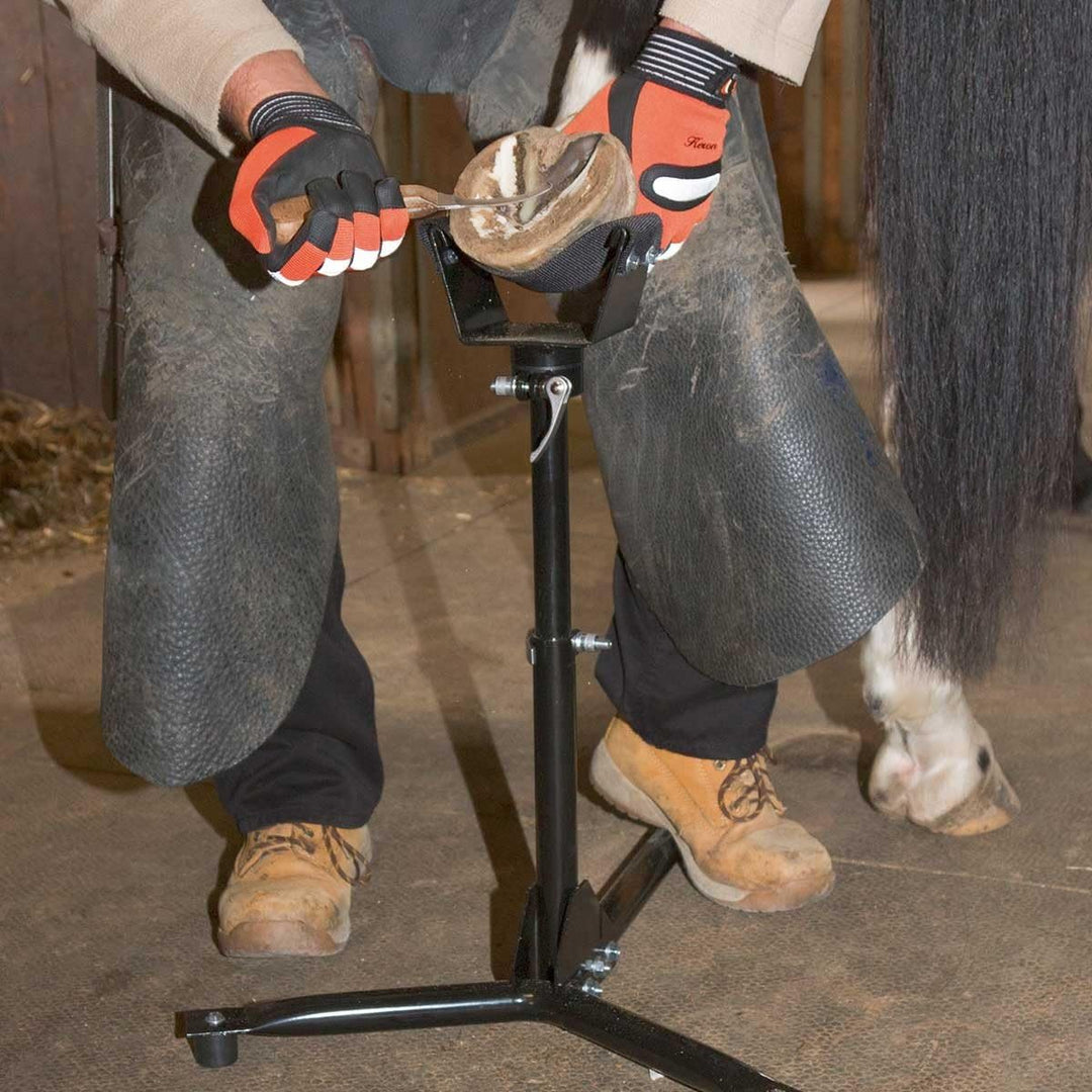 Kerbl Hufbock EcoFlex (einstellbarer Hufschmiedebock mit einstellbarer Höhe von 35-63 cm) 16180