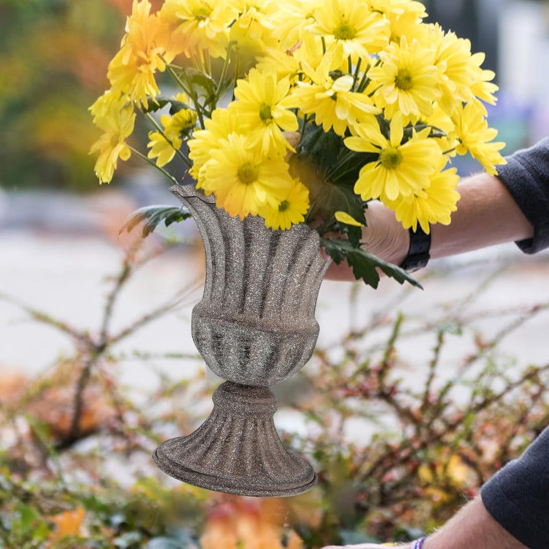 VOSAREA 2 Stücke Friedhofsvase Metall Grabvasen Zum Stecken Grabsteckvase Grabvasen Erdspiess Grabst