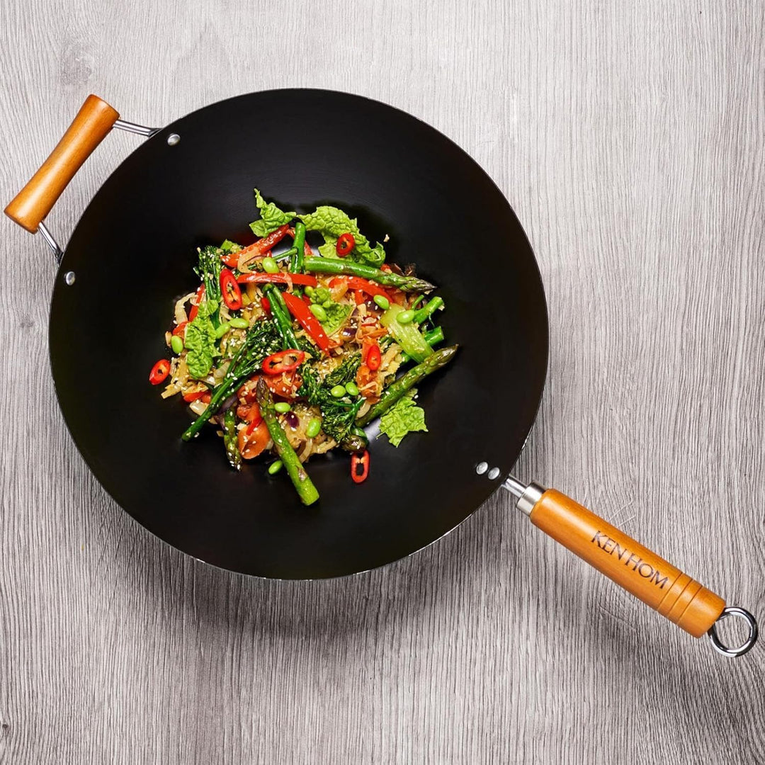 Ken Hom Wok 35 cm antihaftbeschichtet aus Karbonstahl mit Gegengriff - Wok Set inkl. Dampfkorb 20 cm