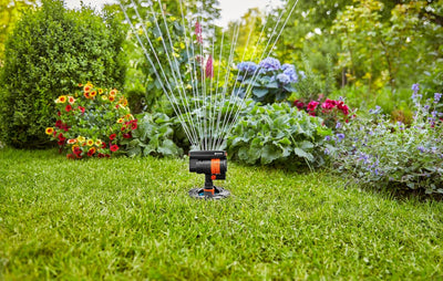 Gardena Sprinklersystem Pipeline Viereckregner: Zur Bewässerung von Flächen bis zu 216 m², Reichweit