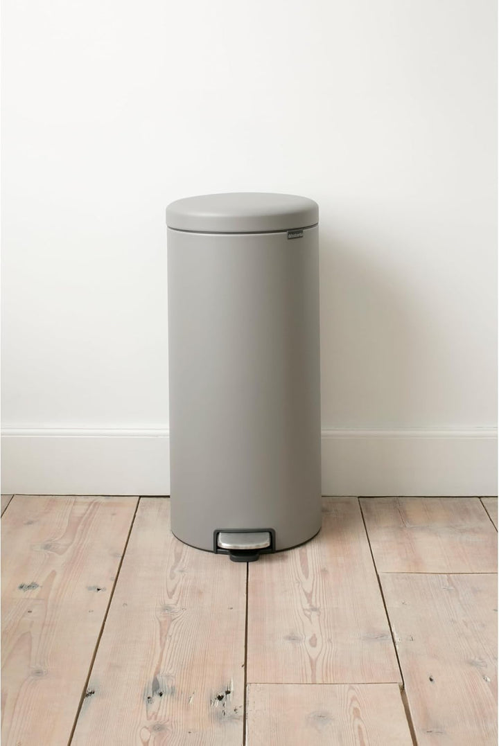 Brabantia Treteimer newIcon, 30 L Mineral Concrete Grey 34x30x68cm, Mineral Concrete Grey 34x30x68cm