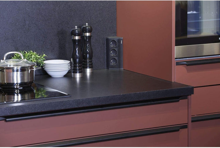 EVOline 159360001100 Steckdosenelement V-Dock 3 x Schuko schwarz 3x Schuko schwarz, 3x Schuko schwar