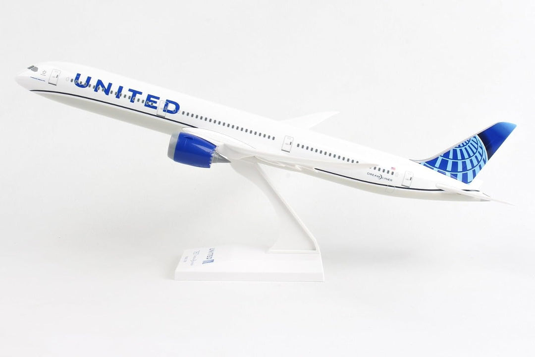 Skymarks United Airlines Boeing 787-10 &