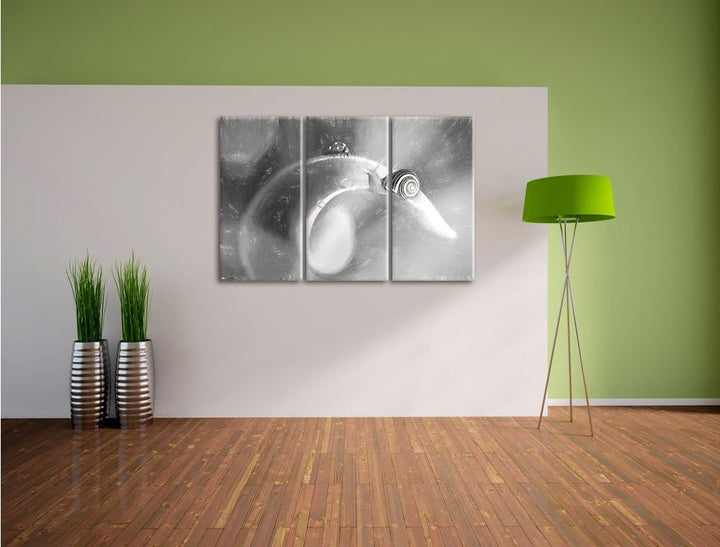 Pixxprint eine Schnecke und Marienkäfer auf Einer Pflanze Kunst Kohle Effekt 3-Teiler Leinwandbild 1