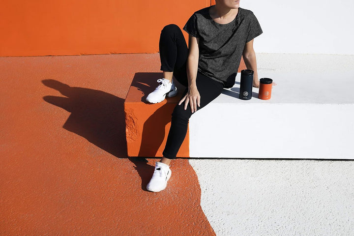 24Bottles Travel Tumbler aus Edelstahl in der Farbe Lush mit 350ml, Masse: 8cm x 8cm x 12,5cm, 424 3