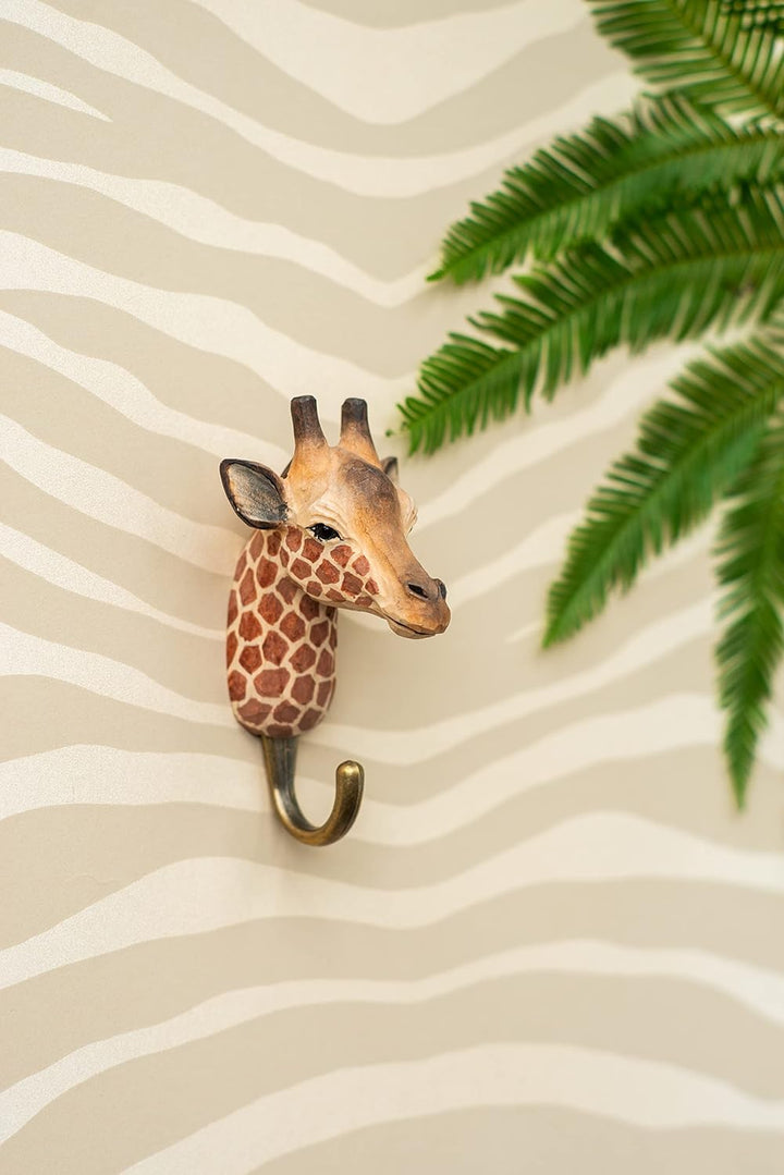 WILDLIFEGARDEN Wildlife Garden WG4534 Haken Giraffe - Handgeschnitzter Tierhaken aus Holz und Metall