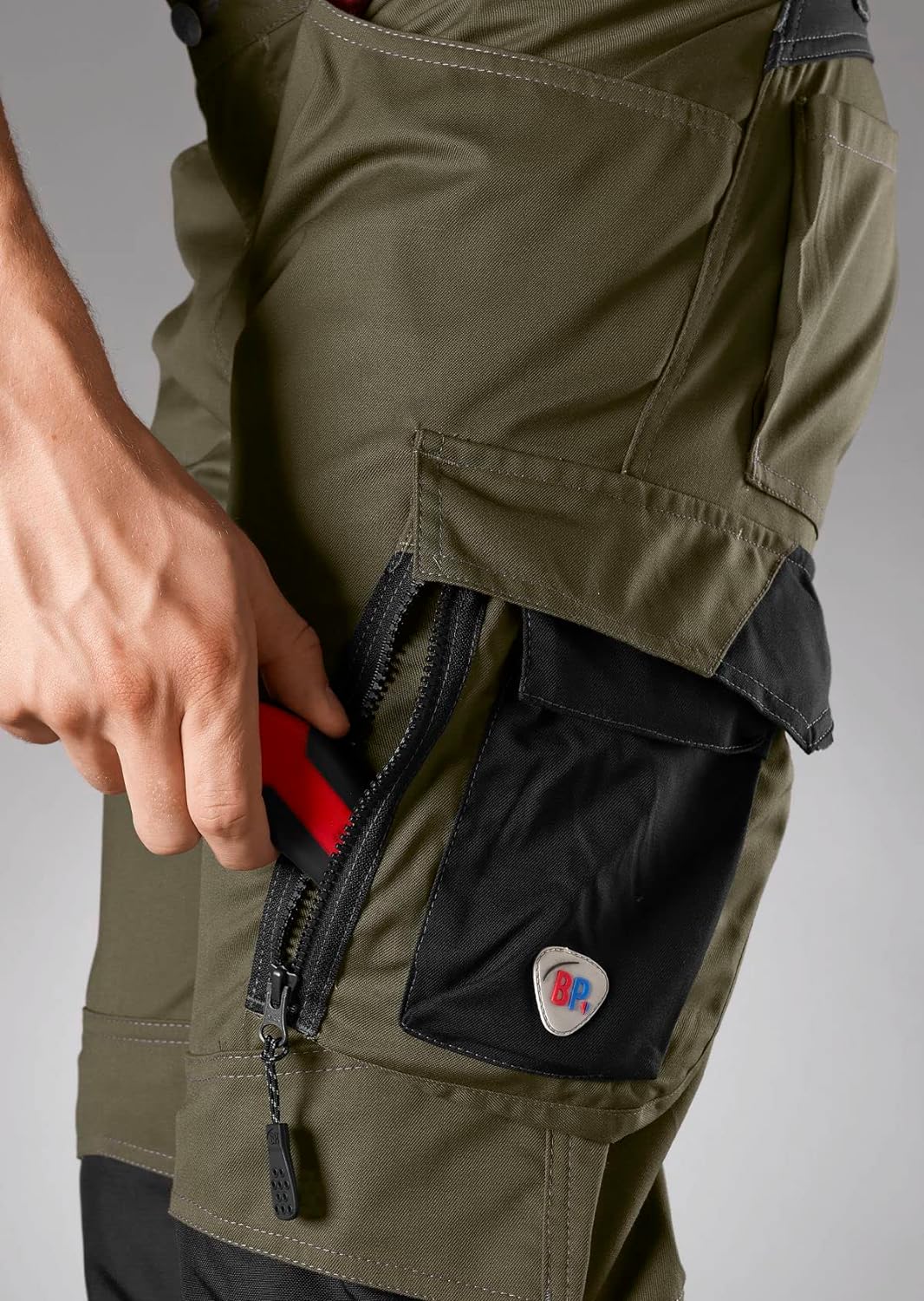BP 1998-570-7332 Arbeitshose mit Kniepolstertaschen - Schlanke Silhouette - Elastischer Rückengurt -