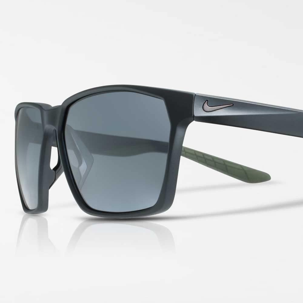 Nike Unisex Maverick Sunglasses, 001 Matte Black/Grey, 59