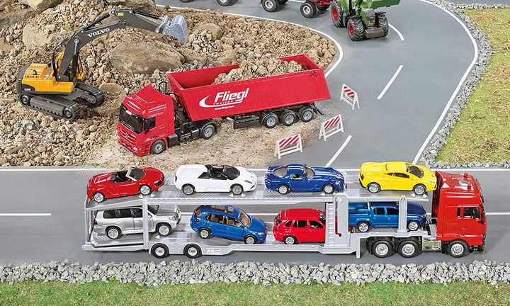 siku 3934, Autotransporter, Inkl. 2 Spielzeug-Autos, 1:50, Metall/Kunststoff, Rot/Silber, Abkoppelba