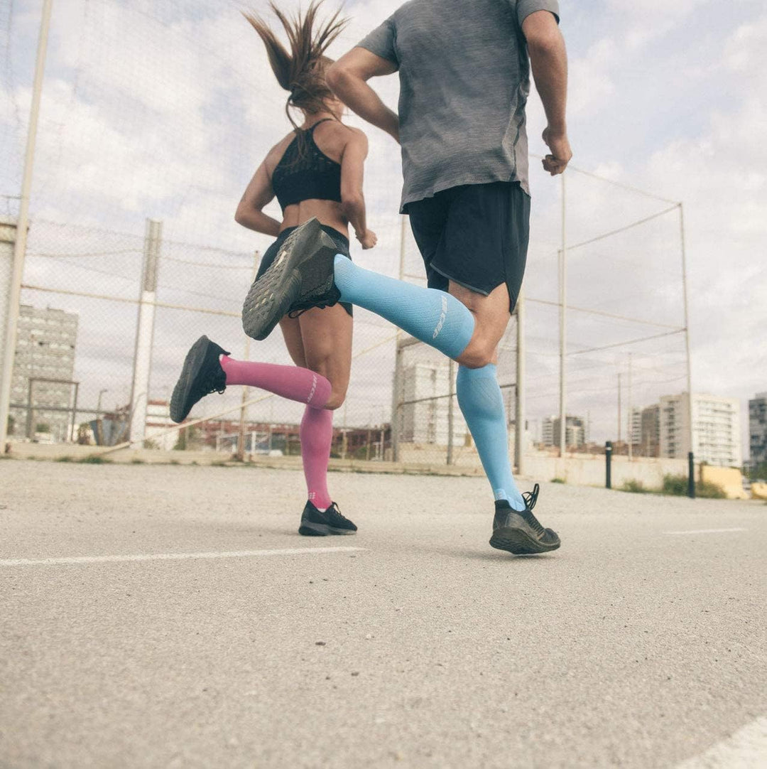 CEP – Ultralight + PRO Compression Socks für Damen | Leichte Laufsocken mit Kompression ULTRALIGHT -