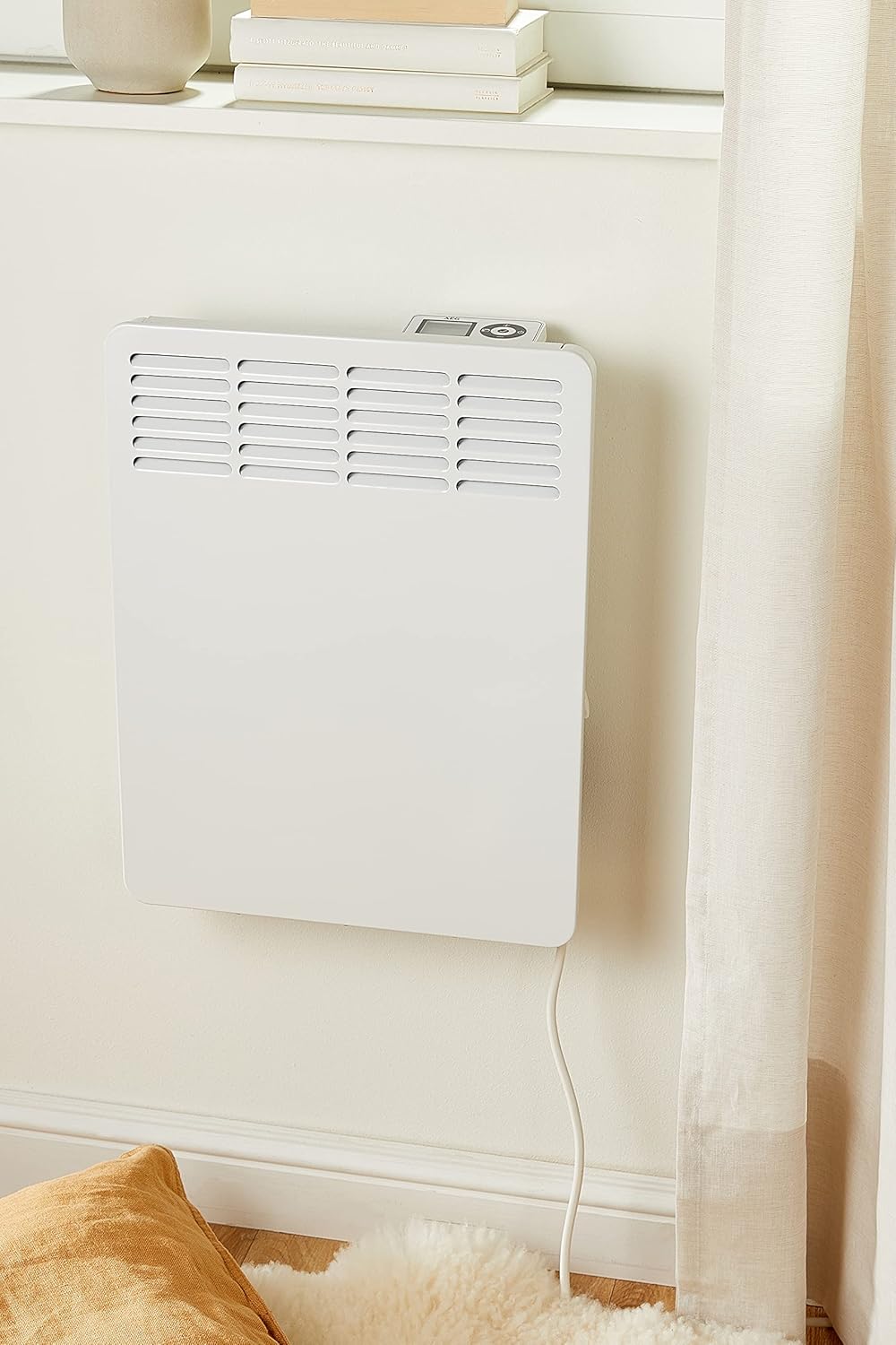 AEG Wandkonvektor WKL 505, Elektroheizung energiesparend, 750 W für ca. 9 m², LCD-Display, Wochenzei