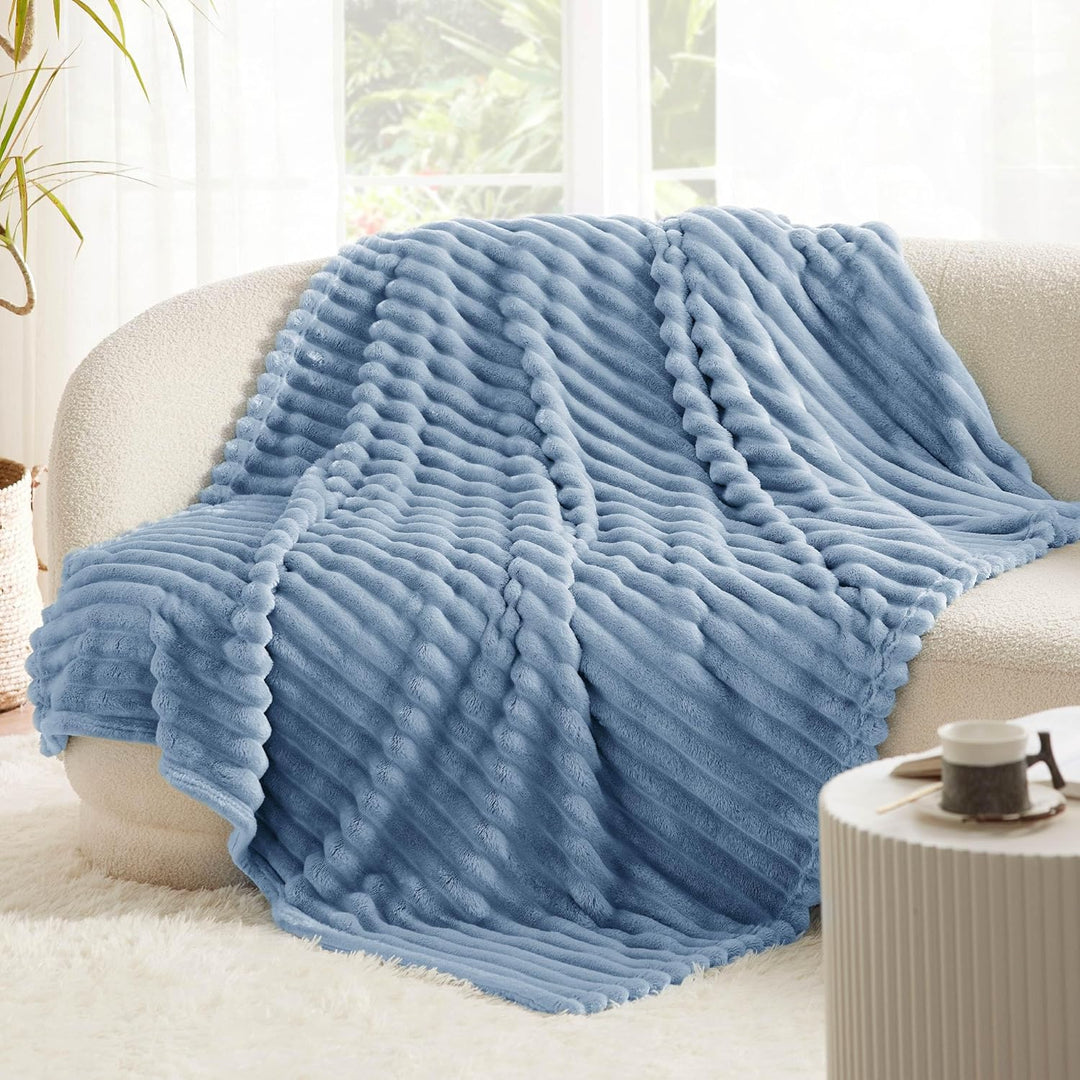 BEDSURE Kuscheldecke für Zimmer Deko - Wolldecke & Fleecedecke, Sofadecke, Weiche Warme Grobe Kordde