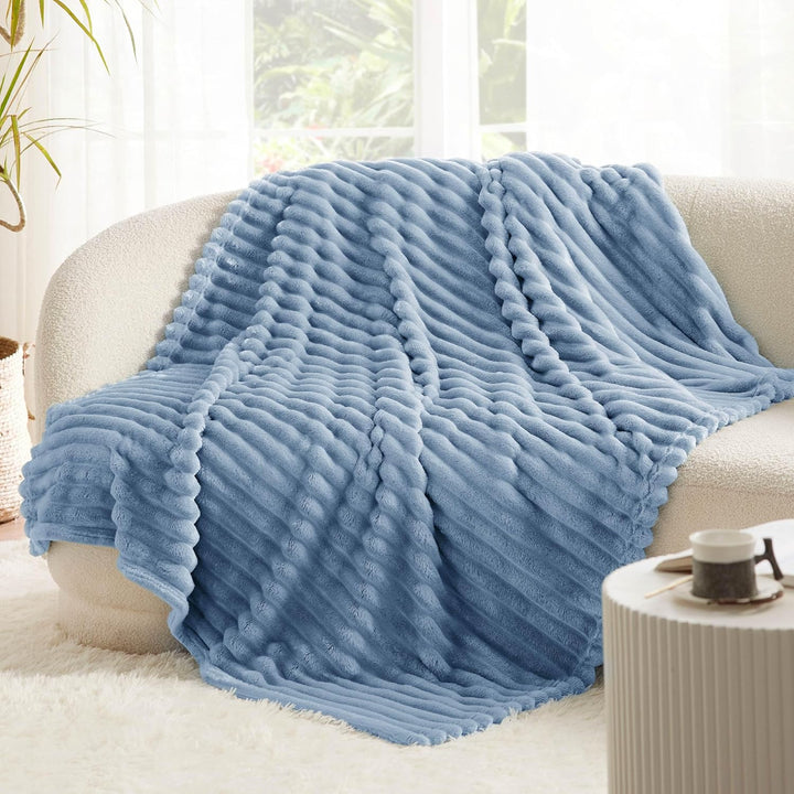 BEDSURE Kuscheldecke für Zimmer Deko - Wolldecke & Fleecedecke, Sofadecke, Weiche Warme Grobe Kordde