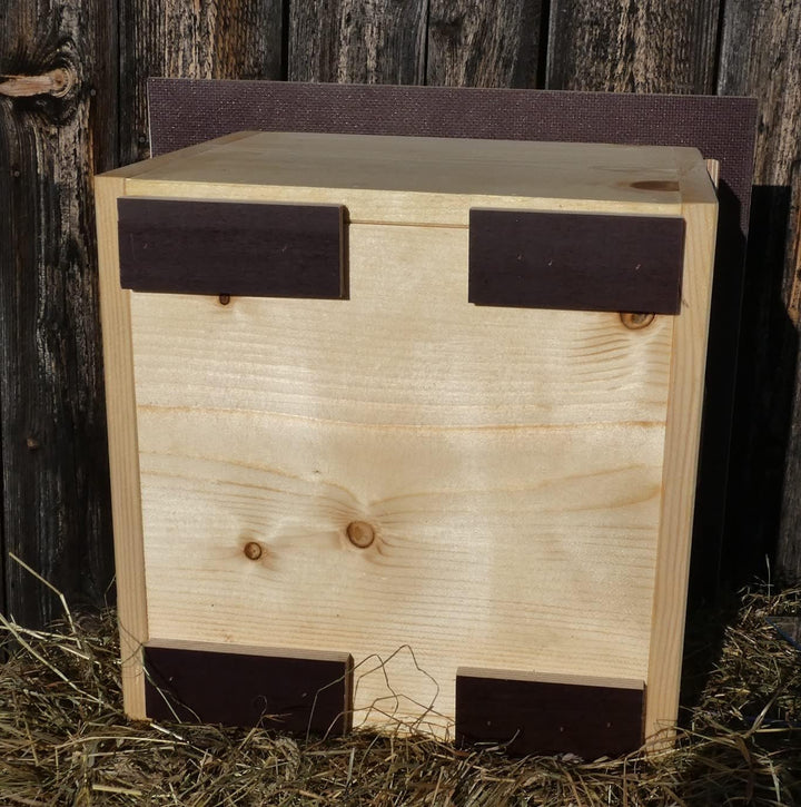 Hummelkasten zum Stellen oder aufhängen, mit Wachsmottensperre, Sichtfenster und Nistmaterial Impräg