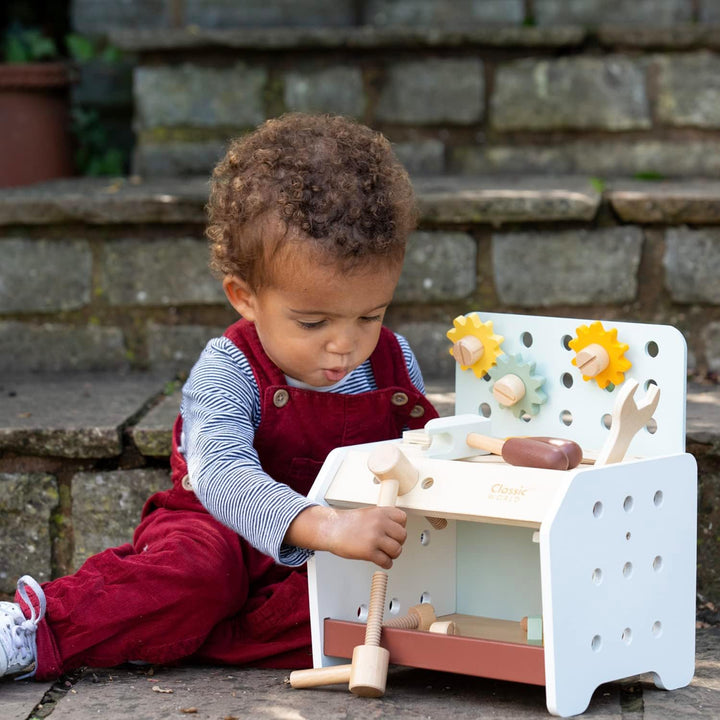 Classic World Werkzeugbank Kinder ab 3 Jahre | Holz Spielzeug mit 29 Teilen | Montessori Spielzeug|
