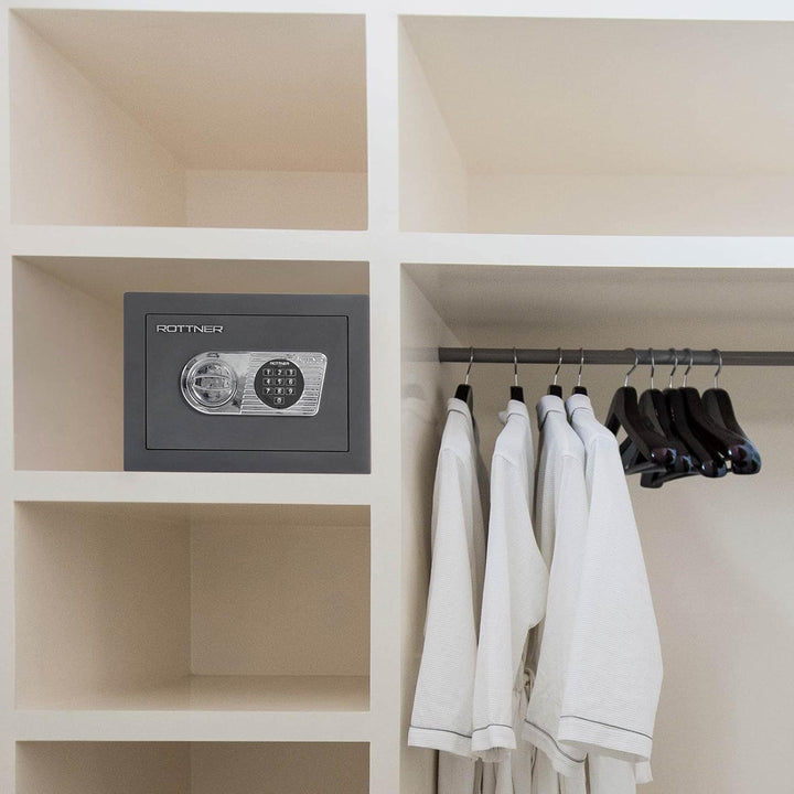 Profirst Wertschutzschrank EN 1 Jupiter 26 Tresor bohrgeschützes Elektronikschloss Notbestromung 1 F
